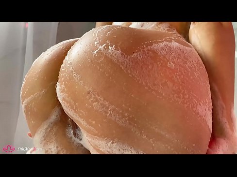 ❤️ Brunette, Duşda Güclü Orgazm Vermək üçün Vibratorla Pişiyi Mastürbasyon Etdirir ❌ Sikişmə pornoda az.hentaibar.ru ❌